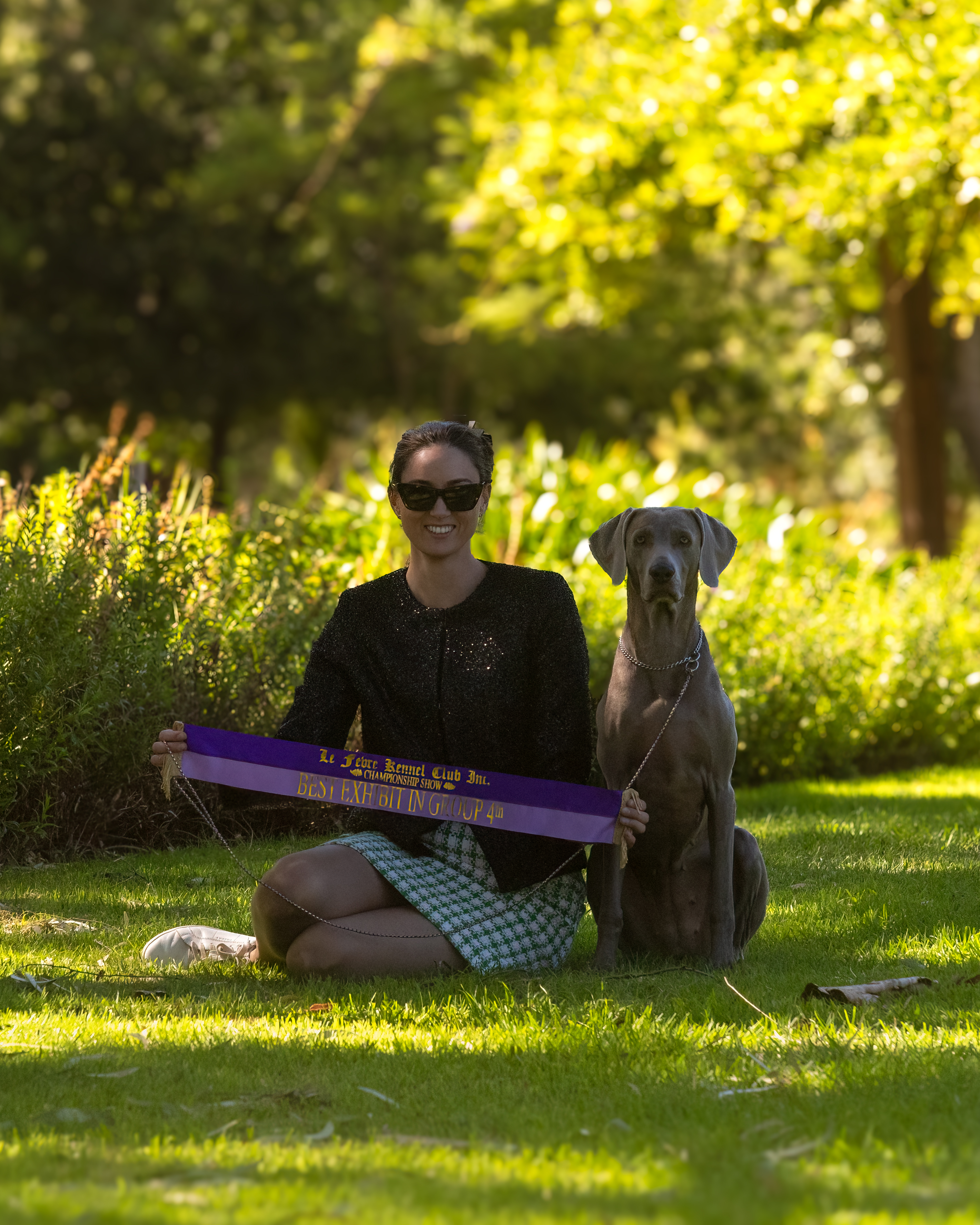ECHO SITTING WITH OWNER AND RIBBON - AUSTRALIAN CHAMPION